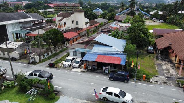Tanah dengan 8 pintu rumah sewa Uu Kelang , Selangor dekat Zoo Negara 1