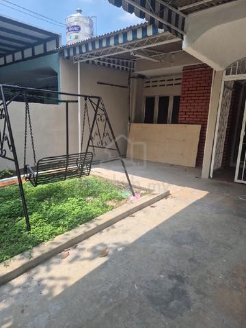 Prime Location Home for Sale – Hospital, LRT3, Schools & Sports Amenit 1