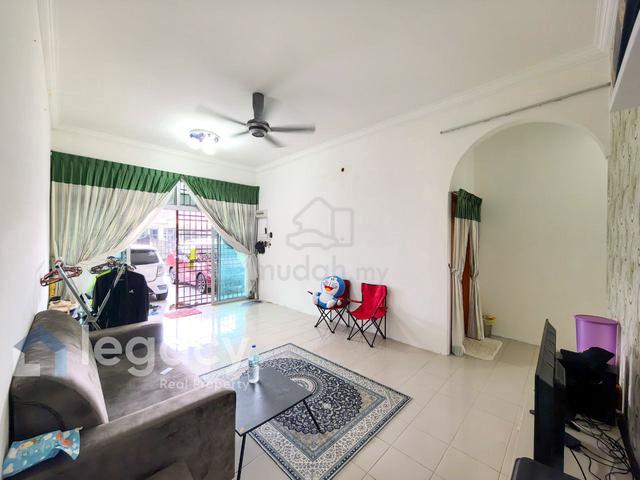 Semi D Saiz BESAR & FREEHOLD Untuk Dijual di Taman Melor Teluk Intan 1