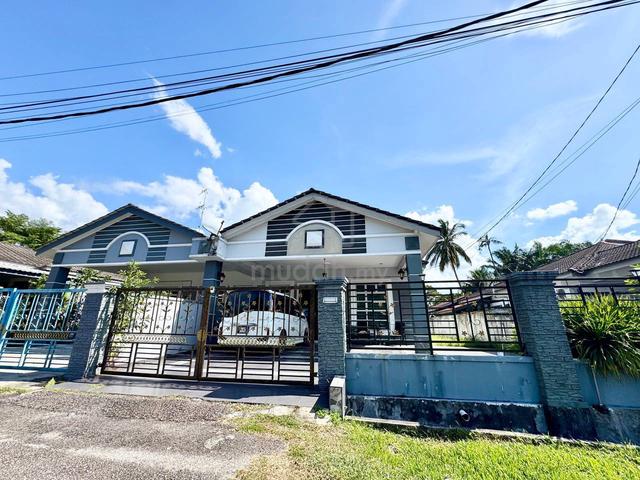 Single Storey Semi-D for Sale Taman Semarak, Pontian 1