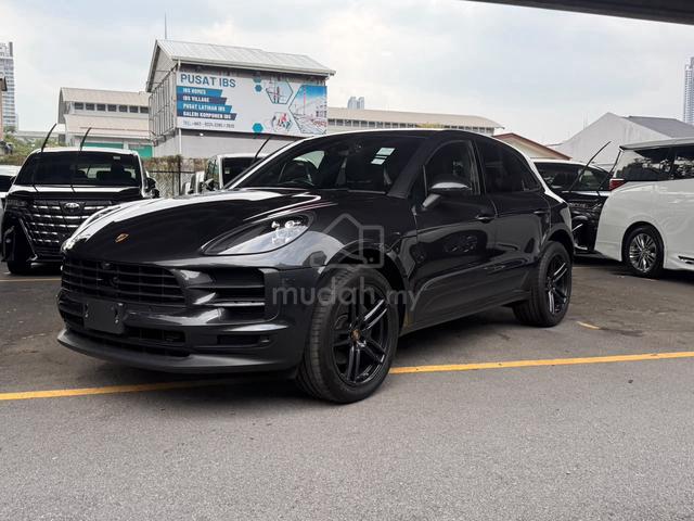2021 Porsche Macan | Upgraded Rim | Good Condition - 1