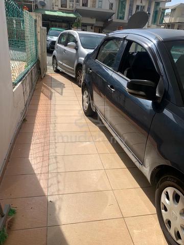Amansiara Town House Selayang Baru , extra long Carporch, Ground floor 1