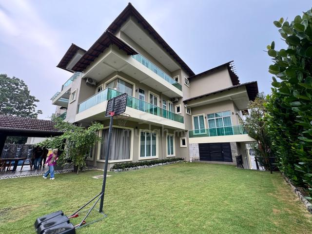 3 Storey Bungalow Country Heights Kajang with Pool & Lift - Resort Hom 2