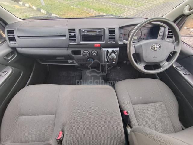 2017 Toyota HIACE 2.5 (M) Panel Van - 5