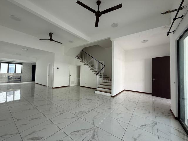 BUKIT BANYAN(Amaryn) Double Storey Terrace ORIGINAL UNIT for rent 1