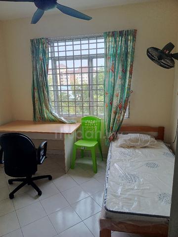 Private Room with attached Bathroom&toilet for rent 1