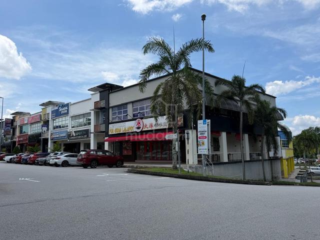 S2 Uptown Avenue 3400sf Corner Office for Rent 1