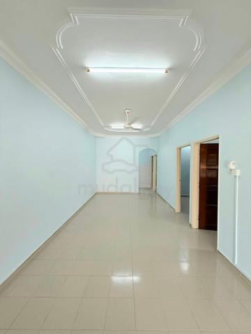 Taman Johor Jaya Single Storey House For Rent 1