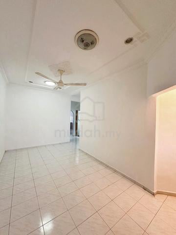 Fully Extended Skudai @ Taman Universiti Renovated Single Storey House 1