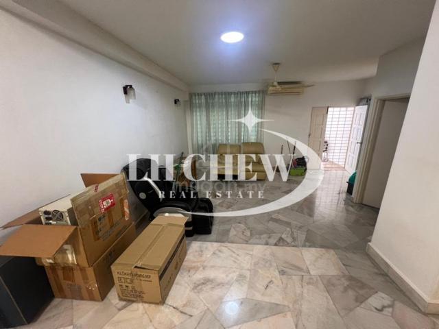 2.5 Storey Terrace 2800sf Renovated Taman Sri Nibong Bukit Kecil 3