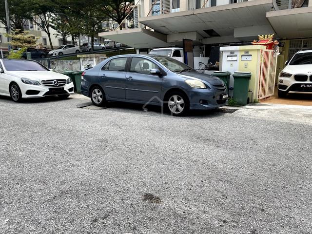 Selangor Selayang Leasehold Townhouse For Sale 1