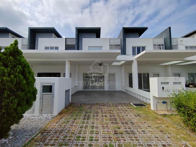 CHEAPEST! 2-Storey Terrace Casa Green Cybersouth, Dengkil 1