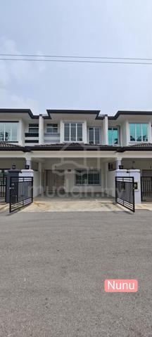 Never occupied Double Storey Terrace for SALE | Taman Merlin 1