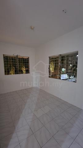 Telipok Ria Apartment 5