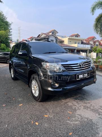 2012 Toyota FORTUNER 2.5 G (A) - 1