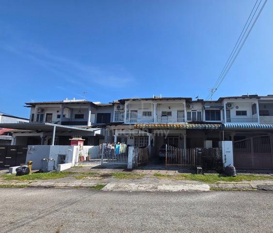 Double Storey House Taman Seri Ampang, Gunung Rapat, Perak. 1