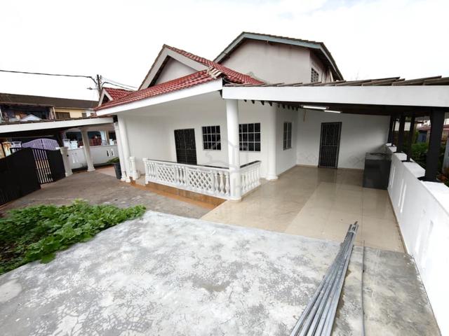 Corner Lot Jalan Ciku, Taman Kota Masai 1