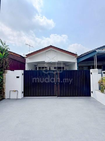 Jalan Tiong 4, Bandar Putra Kulai, Kulai, Single Storey Terrace 1