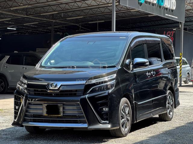 2018 Toyota VOXY 2.0 ZS KIRAMEKI (A) 8 Seater - 5