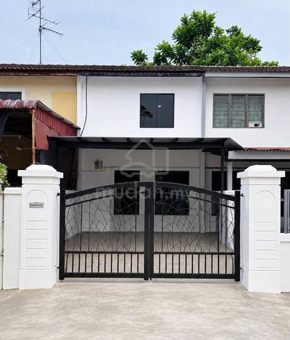 33 Jalan Molek 1/22 Taman Molek 1