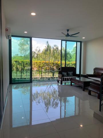 5R6B Reflexion 3 Storey Terrace House Bandar Nusaputra Puchong 1