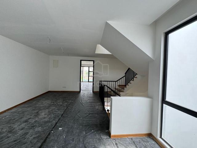 Waterway Residences Senibong Cove 3-Storey Terrace for Sale Permas 2