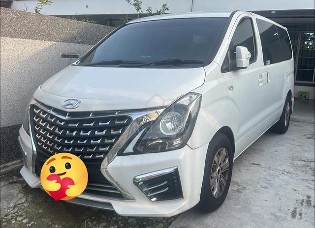 2017 Hyundai GRAND STAREX 2.5 ROYALE FACELIFT (A) - 1