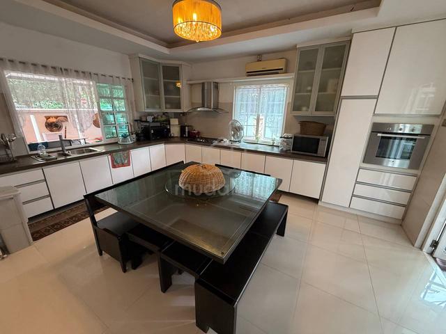 CORNER LOT|FULLY RENOVATED😍Teres 2 Tingkat Type Desira Bdr Bukit Raja 1