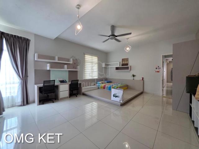 2.5 Storey Semi D 40*85 Partial and Ready Move in 1