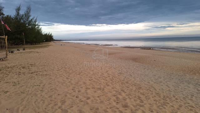 seafront free hold land 1