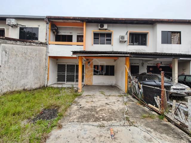 Full loan Jalan Dedap Taman Johor Jaya 2 Storey Terrace House 1