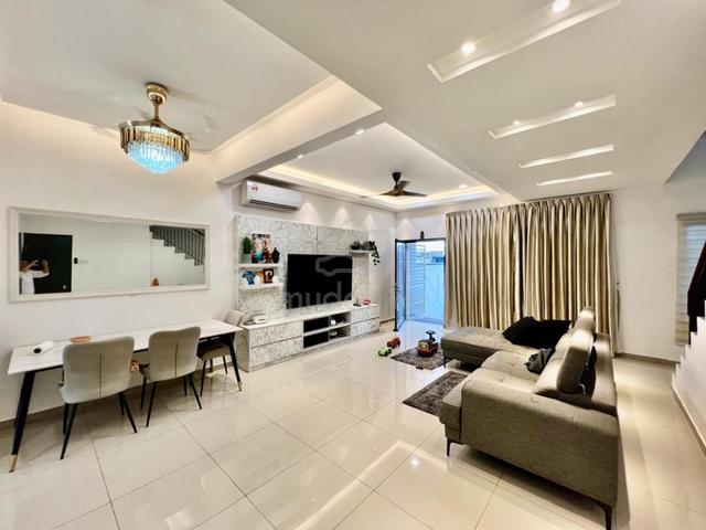 Nice Unit Fully Reno 2 Storey Terrace Woodbury Mahkota Hill Residence 1