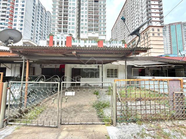 Single Storey Terrace House, Century Garden, JB 1