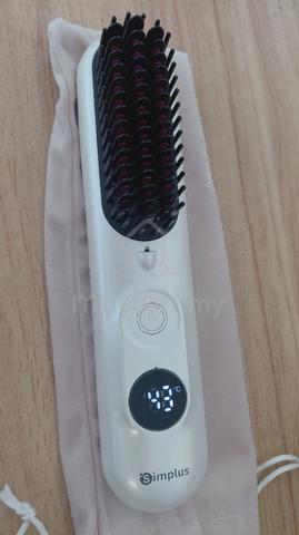 Cordless Portable Hair Straighteners Brush  - photo 3 of 3