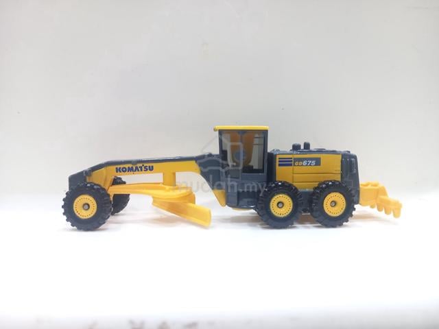 Tomica Long Type No. 140 Komatsu Motor Grader GD67 - photo 2 of 6