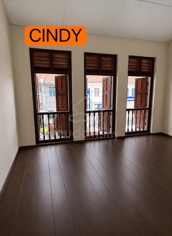 1st Fooor Sri Bahari For Rent Office use store room Georgetown Penang 1