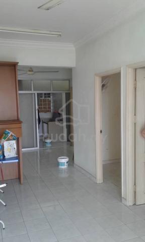 BJ Court Condominium 4
