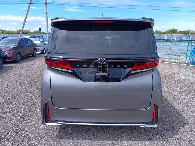 Toyota Vellfire Z Premier Hybrid - 5