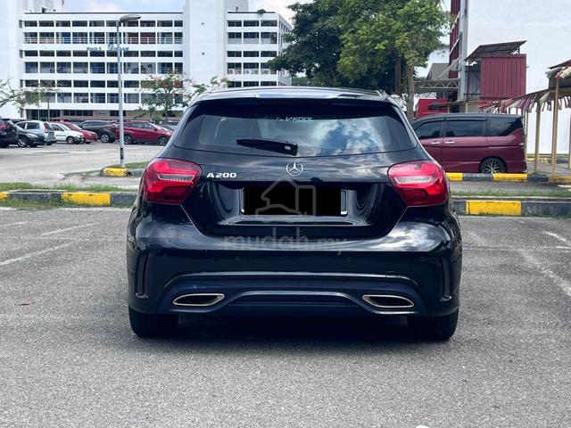2017 Mercedes Benz A200 AMG LINE (CBU) 1.6 F*LOAN - 4