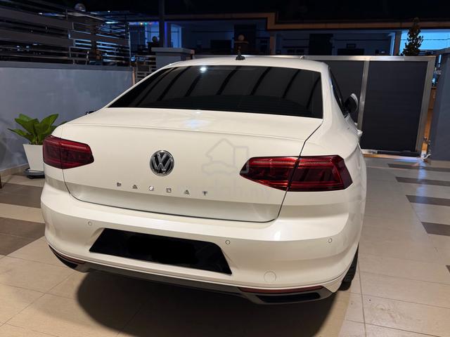 2021 Volkswagen PASSAT Elegance 2.0T Direct Owner - 4