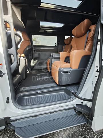 2025 Toyota VELLFIRE 2.4 Z PREMIER 6A ORI 28KM - 4