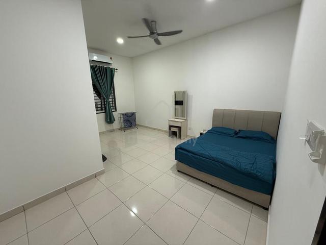 Room Rental (Taman Impiana,kelapa sawit) 1