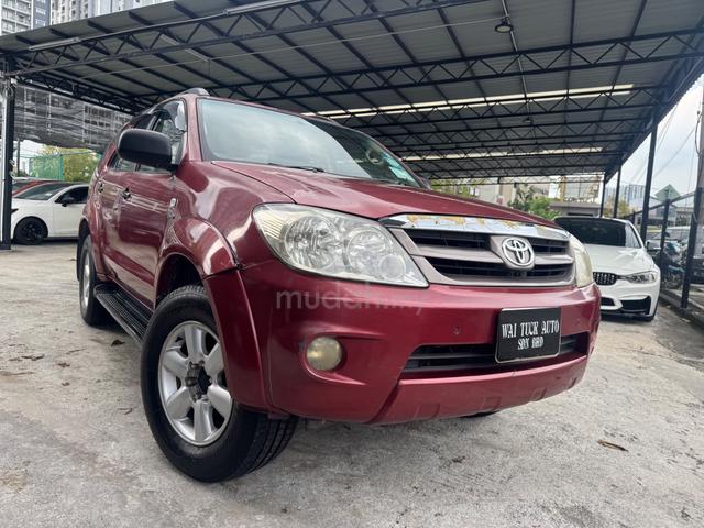 Toyota FORTUNER 2.5 G (M) Diesel Turbo - 1