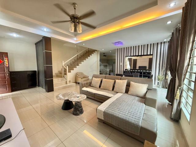 Kulai Bandar Putra near IOI Mall Double Storey Cluster House For Rent 1