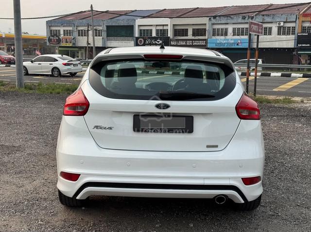 2016 Ford FOCUS 1.5 ECOBOOST LOW MILE - 4