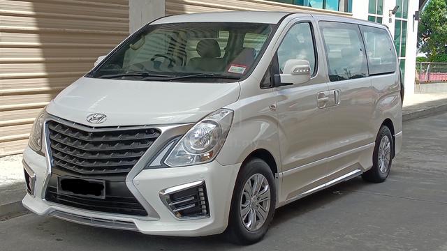 2018 Hyundai GRAND STAREX 2.5D ROYALE FACELIFT (A) - 1