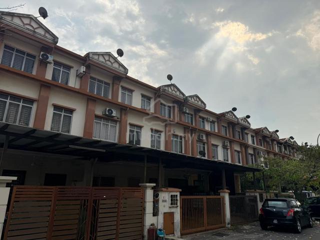 Cheapest 2.5 Sty House Lake Vista Taman Tasik Prima Puchong Utama 1