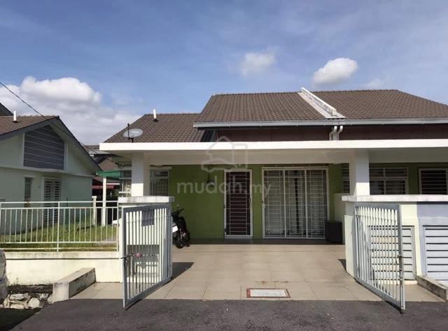Rumah Untuk Disewa Taman Mawar Perdana,Bandar Baru Salak Tinggi,Sepang 1