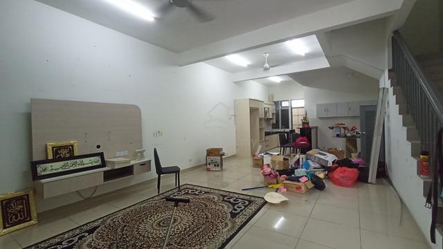 Teres 2 Tingkat Bandar Warisan Puteri, Presint 6, Seremban, Sikamat 3