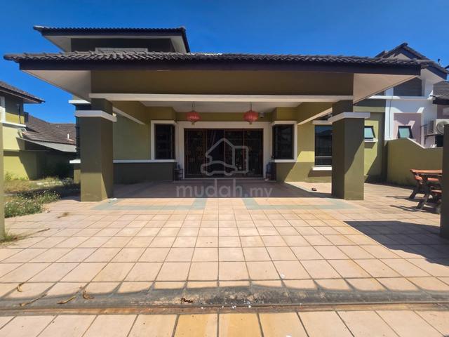 1.5 Storey SEMI DETACHED, Taman Villa Suria, Sikamat, Seremban 1